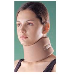 COLLARE CERVICALE OPPO A DENSITA' COMPATTA MISURA MEDIA SUPPORTA LA COLONNA CERVICALE IN POSIZIONE NEUTRALE O ANATOMICA E PROVVEDE AD IMMOBILIZZARLA CHIUSURA IN VELCRO - Farmacia Murachelli Di Putelli dr. Giovanni
