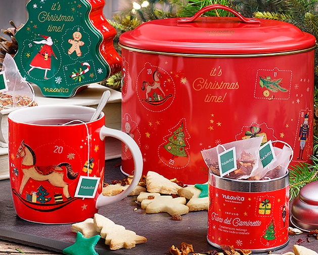 NEAVITA BISCOTTIERA NATALE CON BARATTOLINO CON INFUSO FUOCO DEL CAMINETTO E MUG - Farmacia Murachelli Di Putelli dr. Giovanni